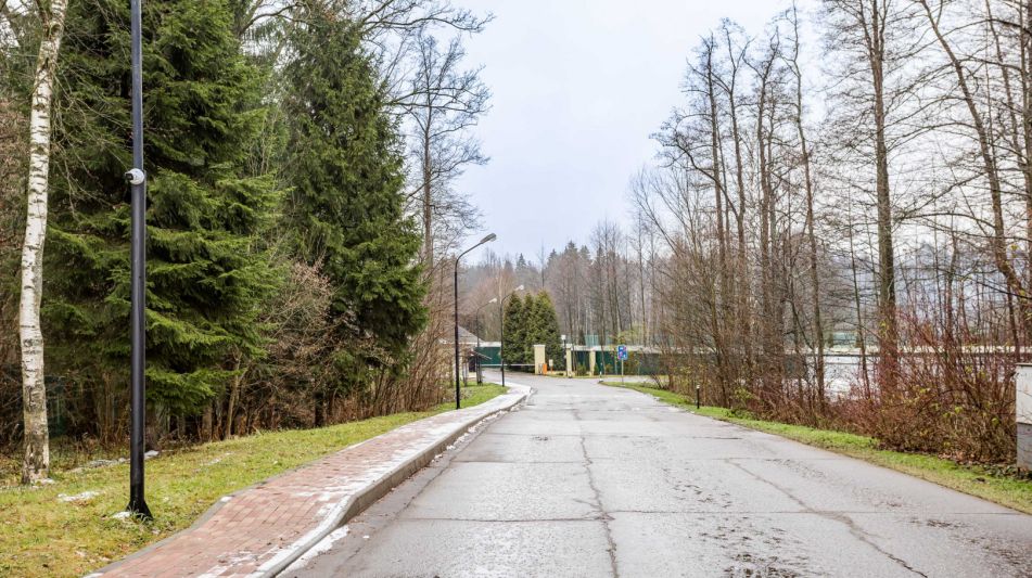 Лесной участок в КП Чистые пруды