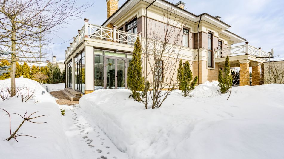 Современный дом в КП Прозорово