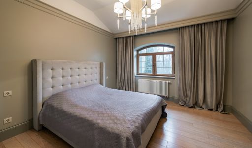 Дом с теннисным котом в СНТ Пламя