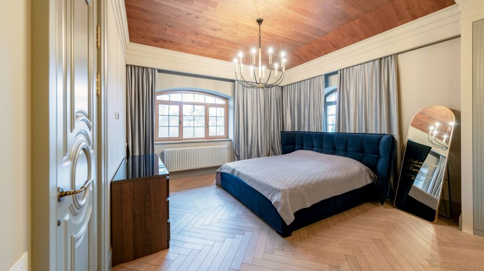 Дом с теннисным котом в СНТ Пламя