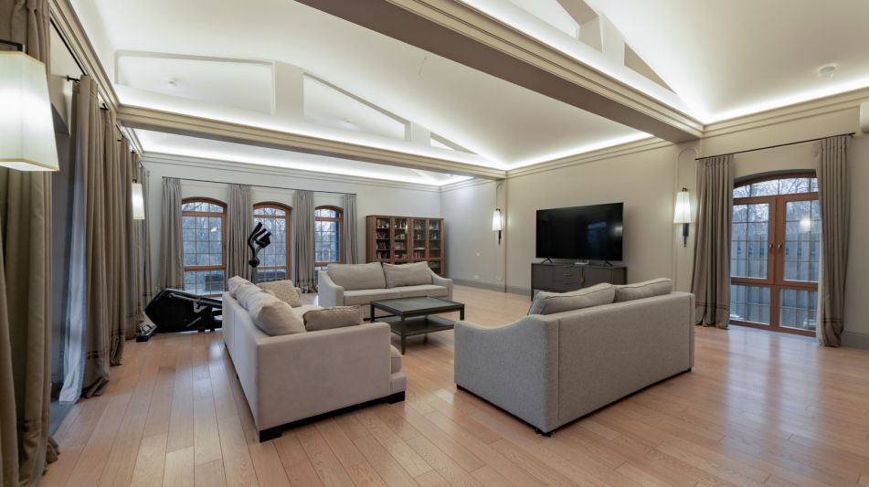 Дом с теннисным котом в СНТ Пламя