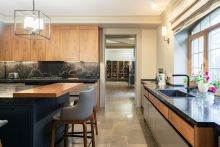 Дом с теннисным котом в СНТ Пламя