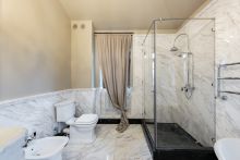 Дом с теннисным котом в СНТ Пламя