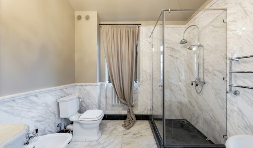 Дом с теннисным котом в СНТ Пламя