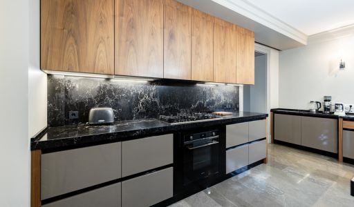 Дом с теннисным котом в СНТ Пламя