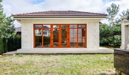 Дом под отделку в Ренессанс парке