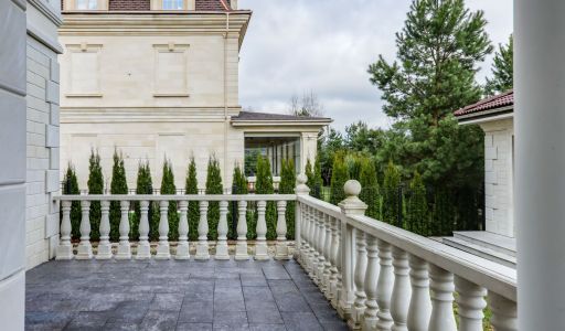 Дом под отделку в Ренессанс парке