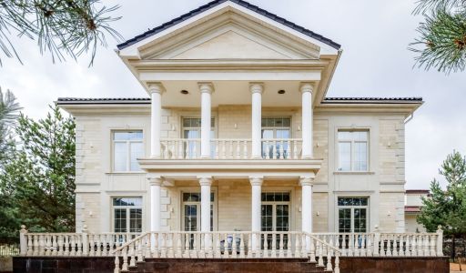 Дом под отделку в Ренессанс парке