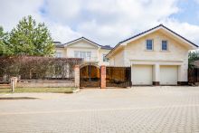 Дом под отделку в Ренессанс парке