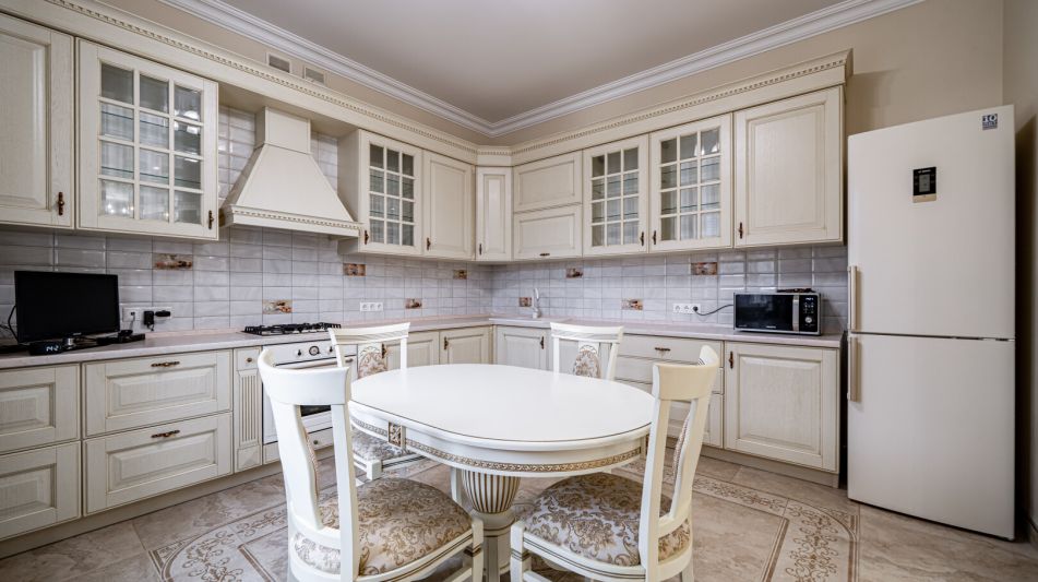 Классический дом в Папушево парке