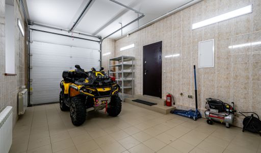 Классический дом в Папушево парке