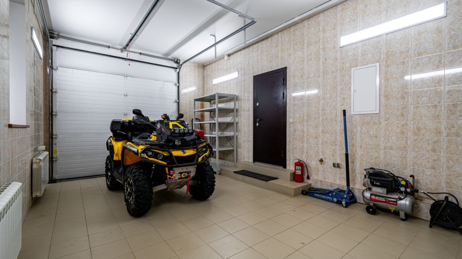 Классический дом в Папушево парке