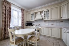 Классический дом в Папушево парке