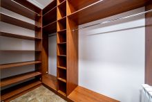 Классический дом в Папушево парке