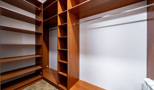 Классический дом в Папушево парке