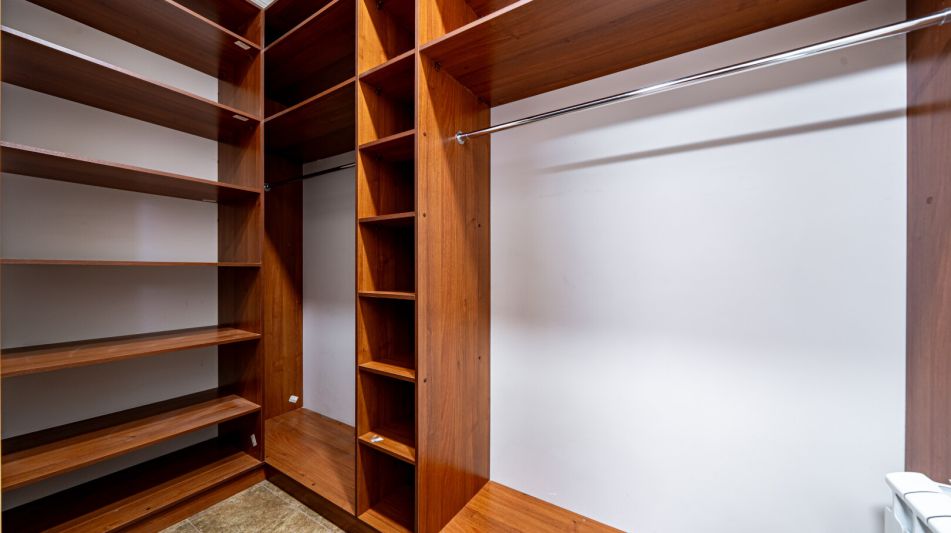 Классический дом в Папушево парке