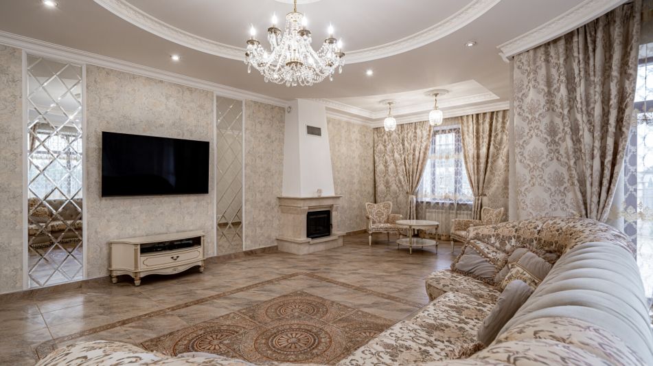 Классический дом в Папушево парке