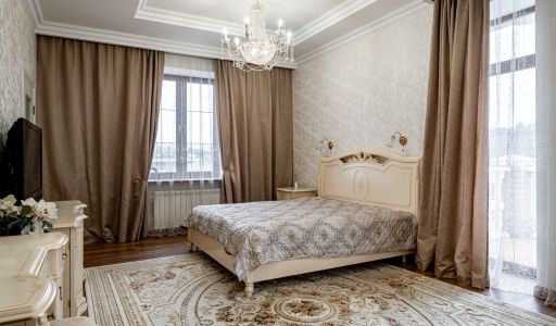 Классический дом в Папушево парке