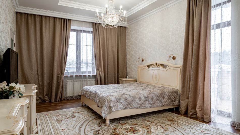 Классический дом в Папушево парке