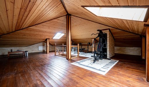 Классический дом в Папушево парке