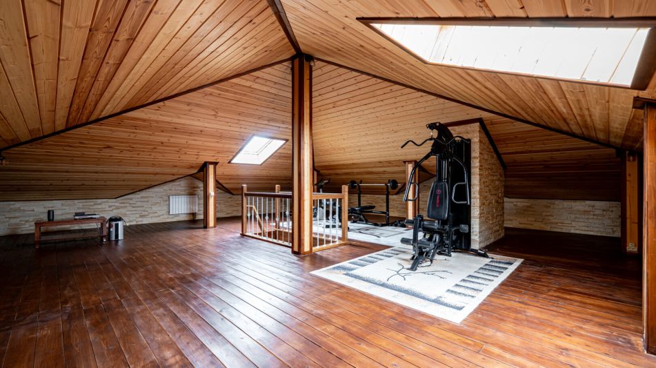 Классический дом в Папушево парке