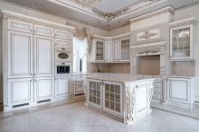 Классический дом в Славково