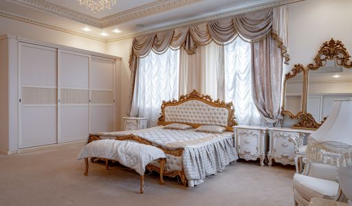 Классический дом в Славково