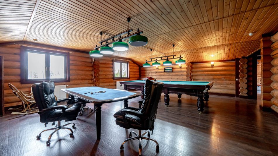 Классический дом в Славково