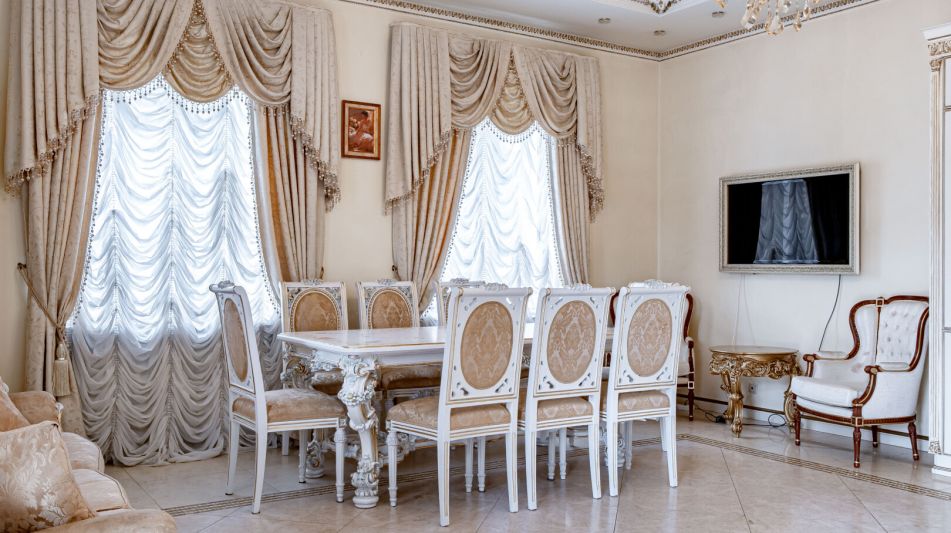 Классический дом в Славково