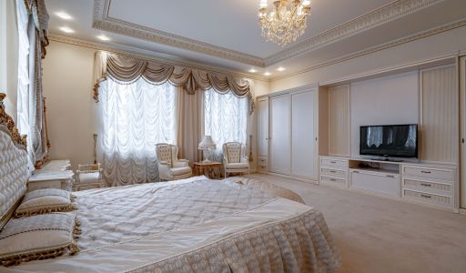 Классический дом в Славково