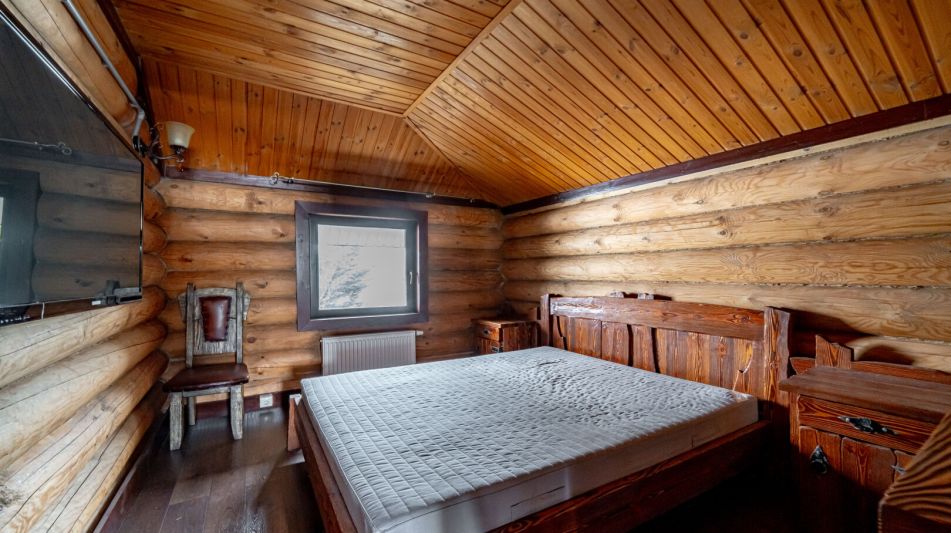 Классический дом в Славково