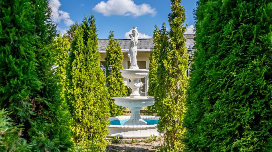 Классический дом в Славково