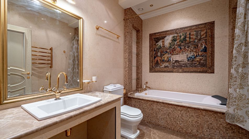 Классический дом в Славково