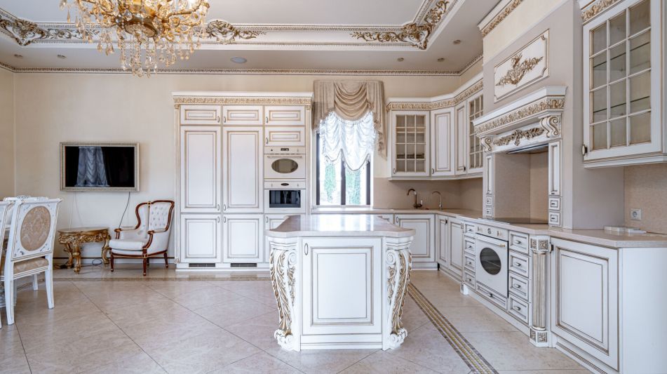 Классический дом в Славково