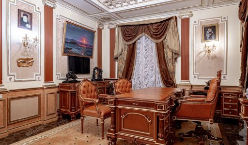 Классический дом в Славково