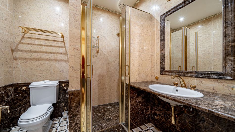 Классический дом в Славково