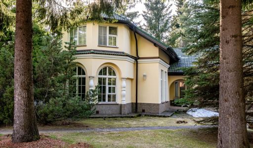 Дом с бассейном в КП Дипломат