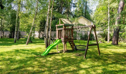 Дом с бассейном в КП Сосновый бор