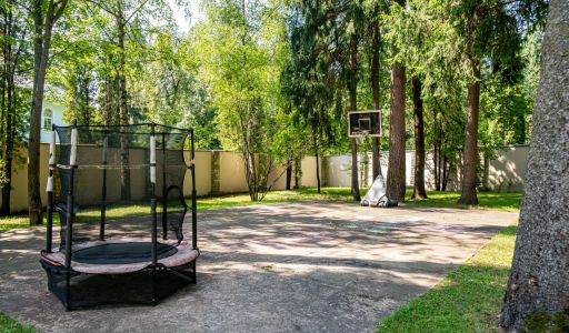 Дом с бассейном в КП Сосновый бор