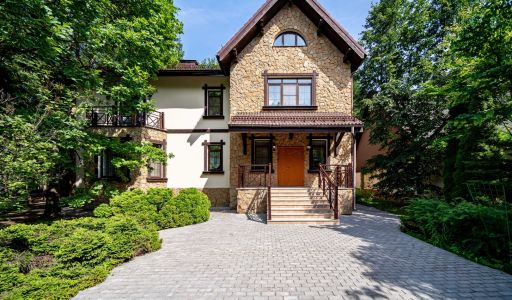 Классический дом в КП Дипломат