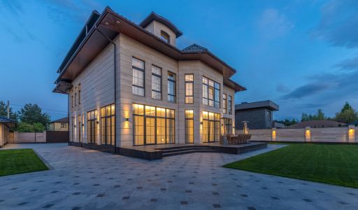 Дом в поселке Знаменское поле