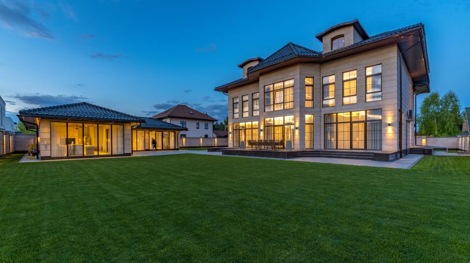 Дом в поселке Знаменское поле