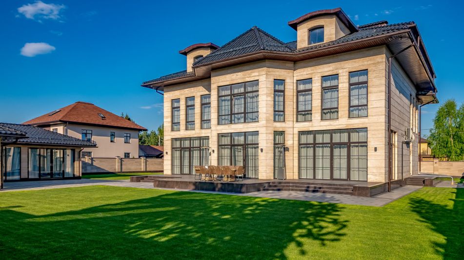 Дом в поселке Знаменское поле