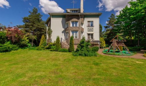 Дом с отделкой в КП Береста