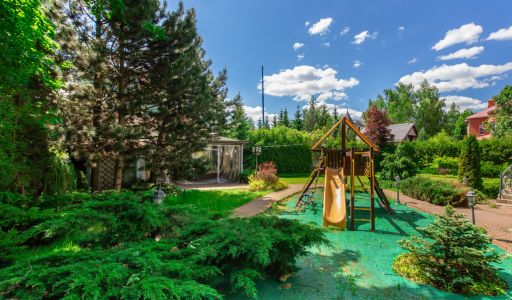 Дом с отделкой в КП Береста