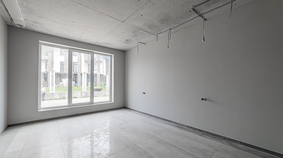 Дом на берегу в п. Вешки