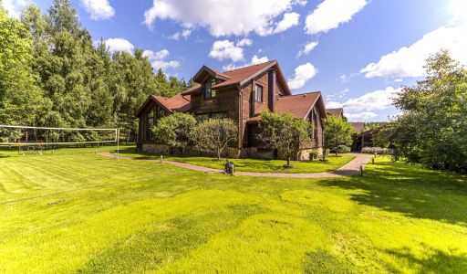 Дом из бруса в Нахабино Кантри