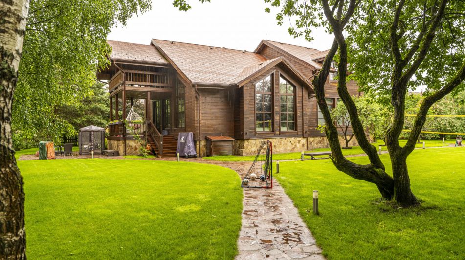 Дом из бруса в Нахабино Кантри