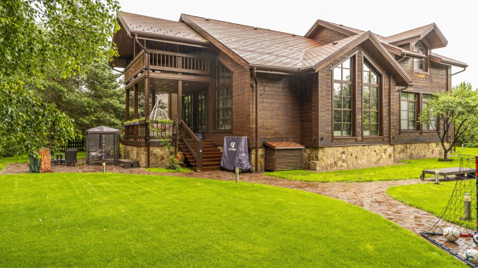 Дом из бруса в Нахабино Кантри