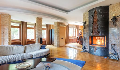 Авторская резиденция у леса